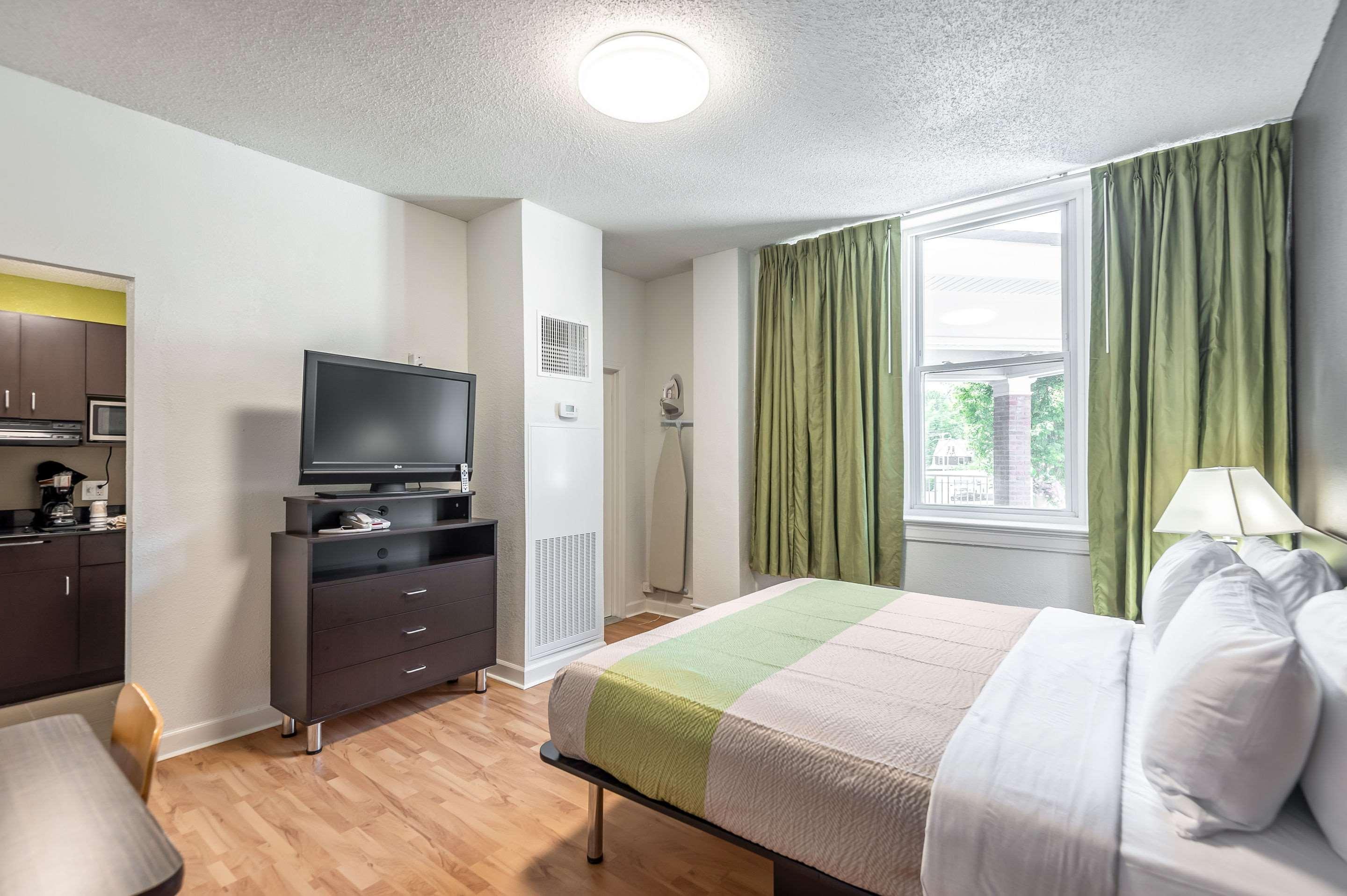 Quality Inn & Suites Kansas City Downtown Экстерьер фото
