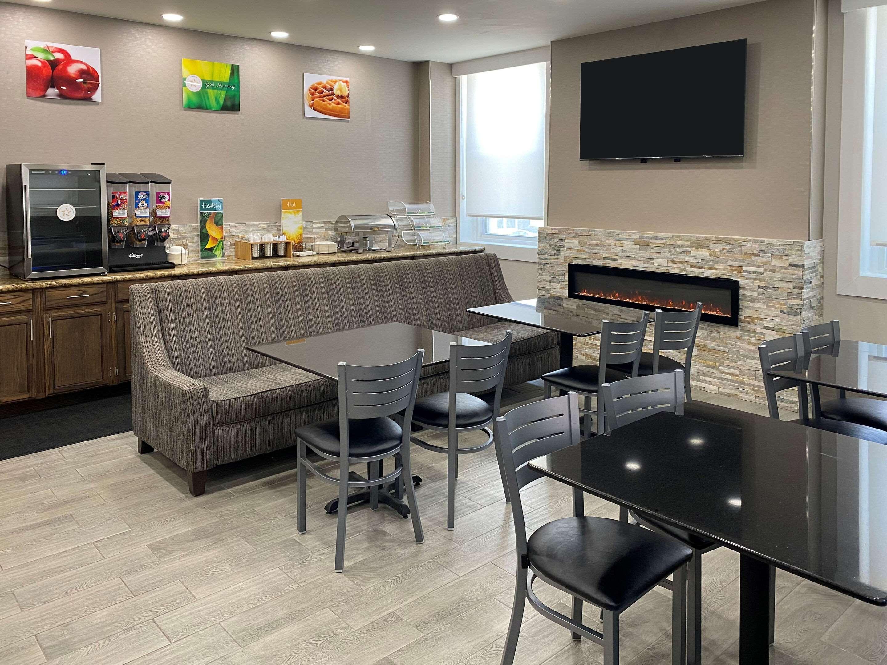 Quality Inn & Suites Kansas City Downtown Экстерьер фото