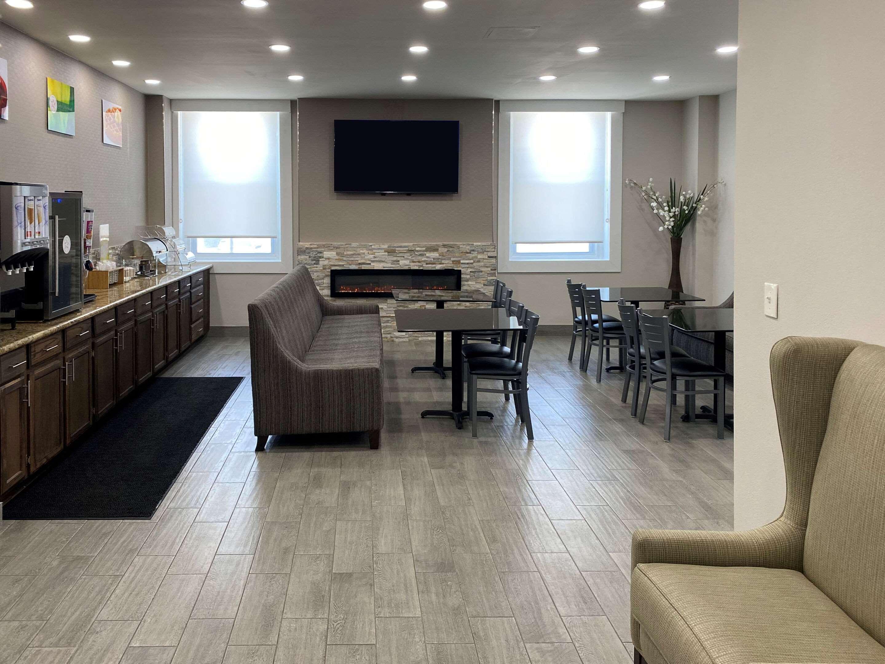 Quality Inn & Suites Kansas City Downtown Экстерьер фото